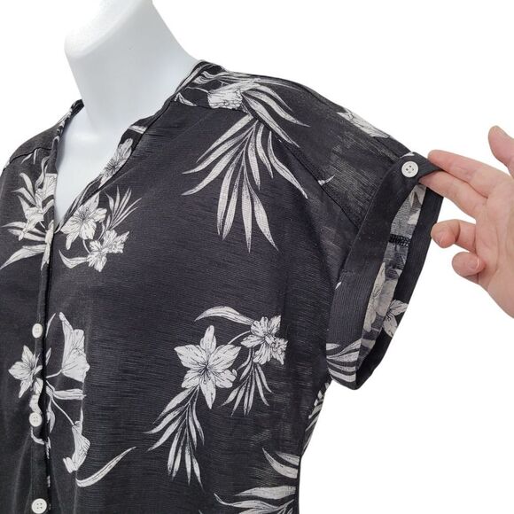 2/$20 Lily Morgan Black & White Flower Pattern Button Down Top Blouse Size: M - Picture 4 of 8